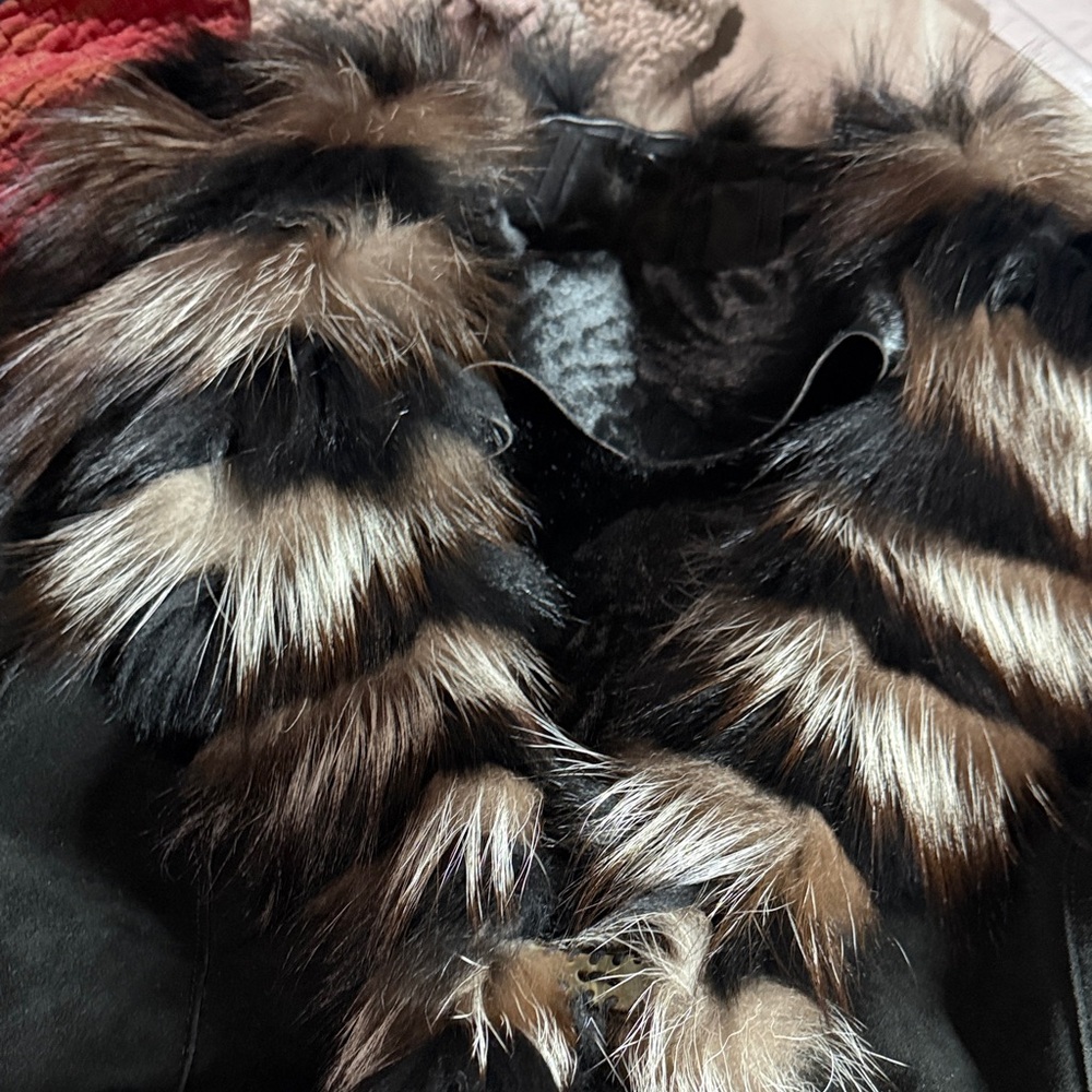 Black Fur-Trimmed Women's Jacket - Picture 2 of 6